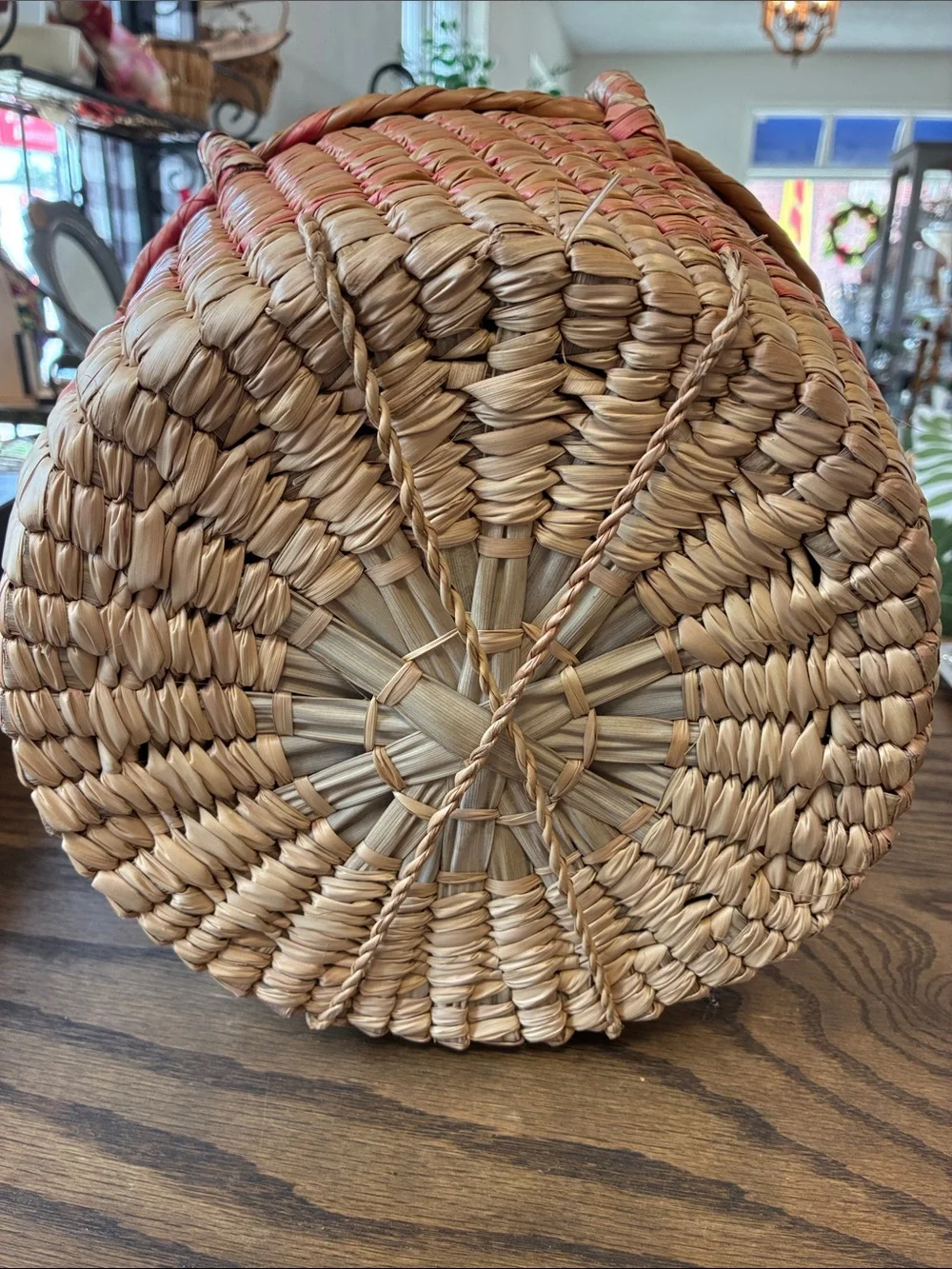 Seagrass Basket with Lid